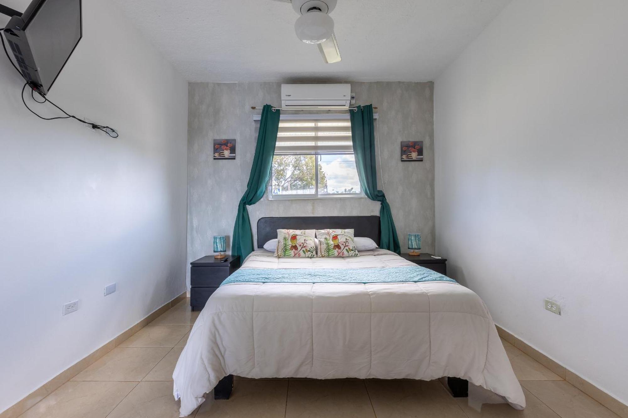 Edma Apartahotel Samana Экстерьер фото